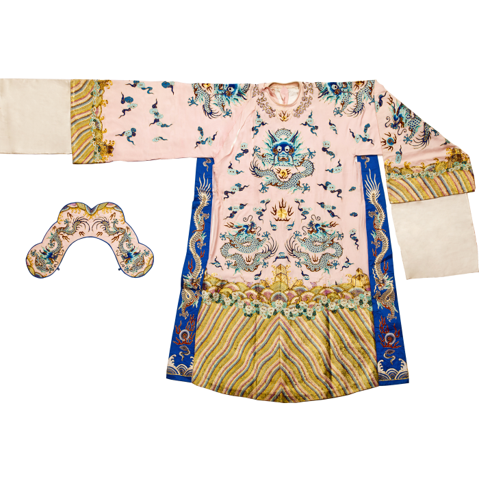   粉彩金绣团龙蟒