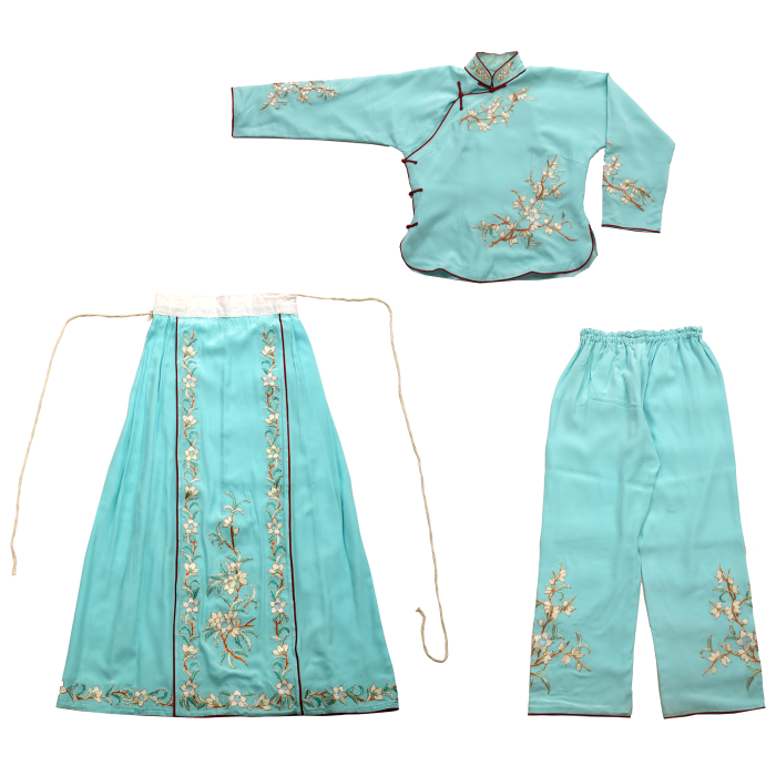   水绿色绣梅花群裤袄