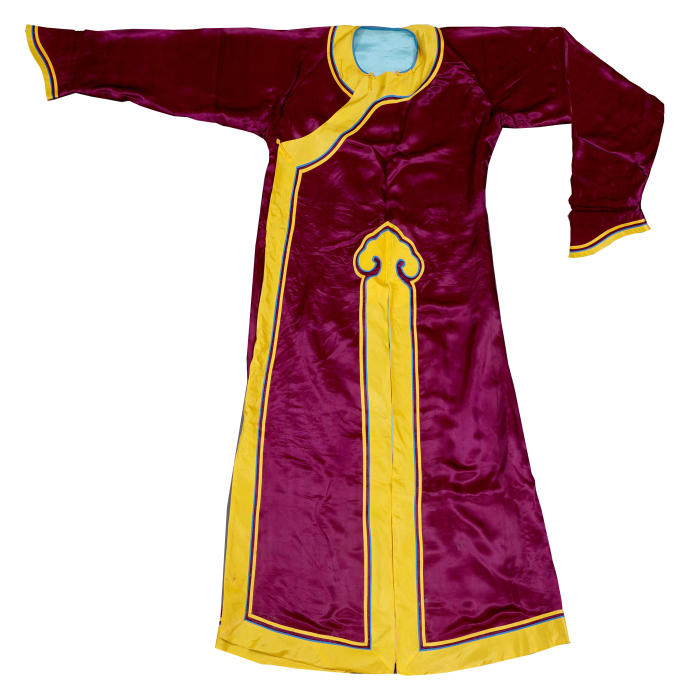   灰布圈黑边箭衣