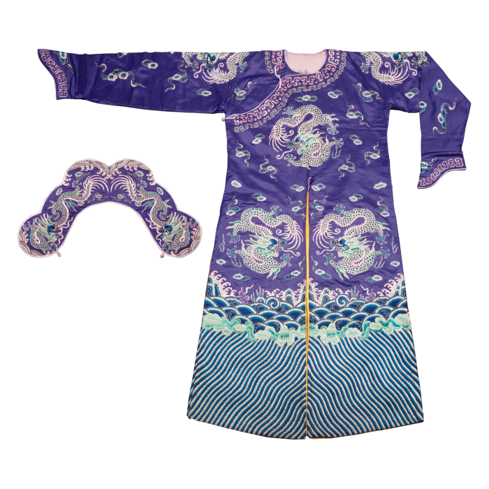   蓝三蓝绣团龙箭衣