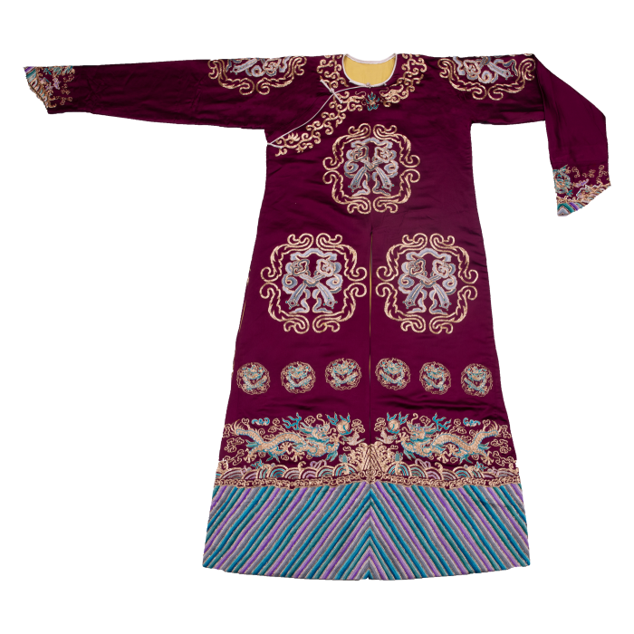   紫团如意彩水箭衣